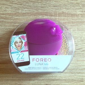 FOREO Luna Fofo facial cleansing brush